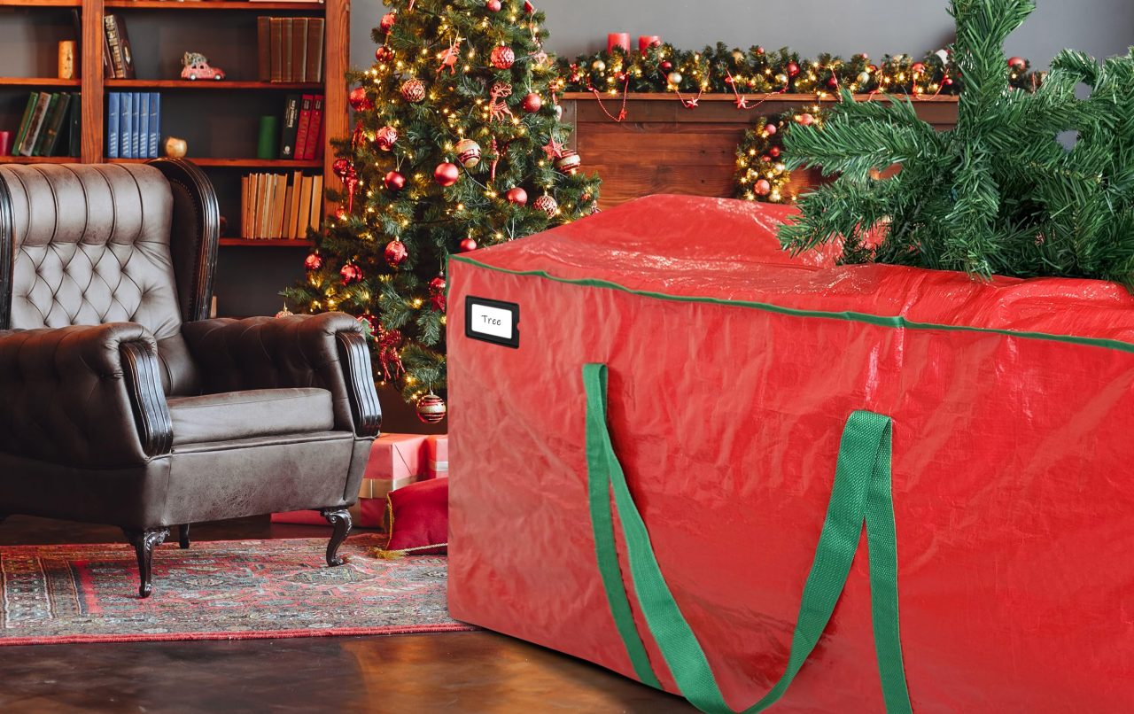 Cosy Family Christmas Tree Storage Bag