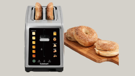 Cuisinart SimpliTouch XL Colour Touchscreen 2-Slice Toaster