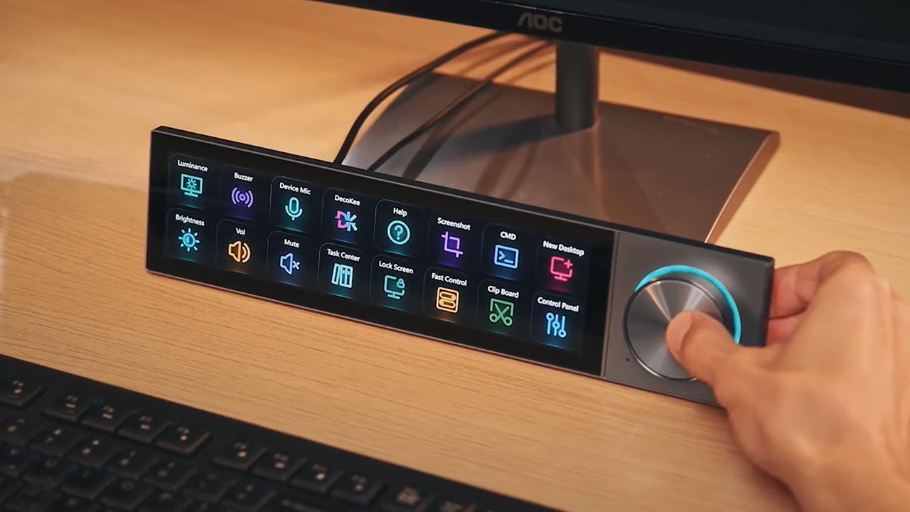 Quake Desktop AI Companion by DECOKEE