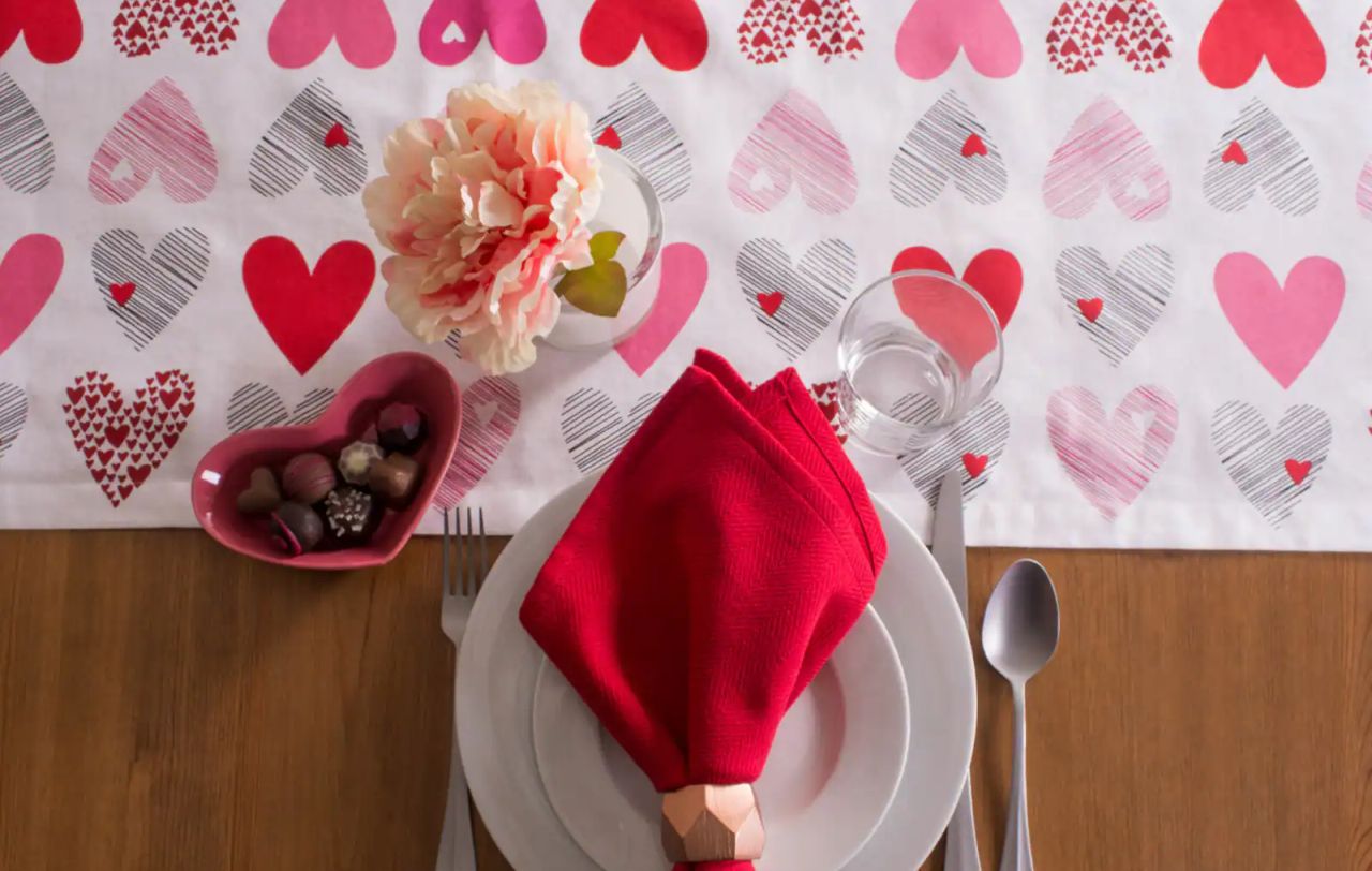 DII Hearts Collage Print Table Runner