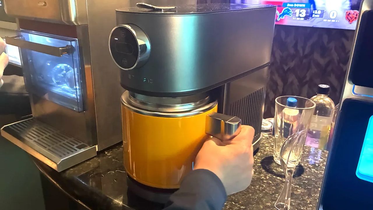 Euhomy's Leopard X1 Ice Maker