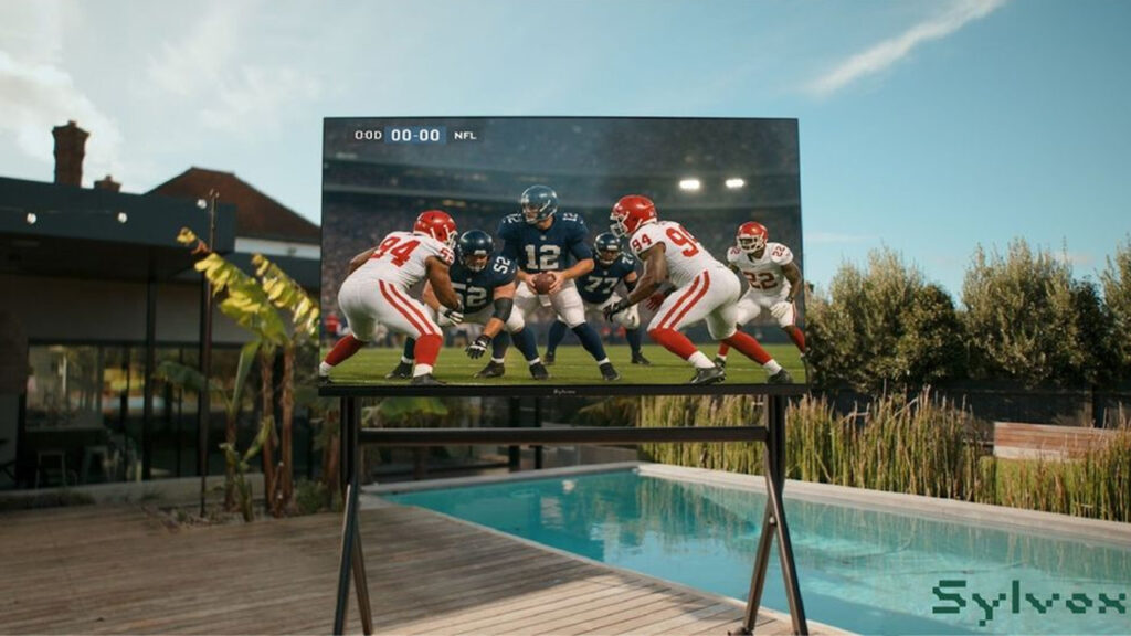 Sylvox outdoor TV goes bezel-less for CES