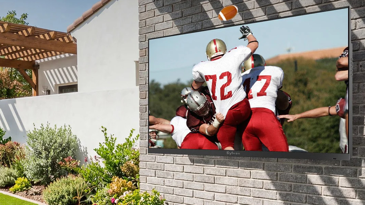 Sylvox bezel-less outdoor TV