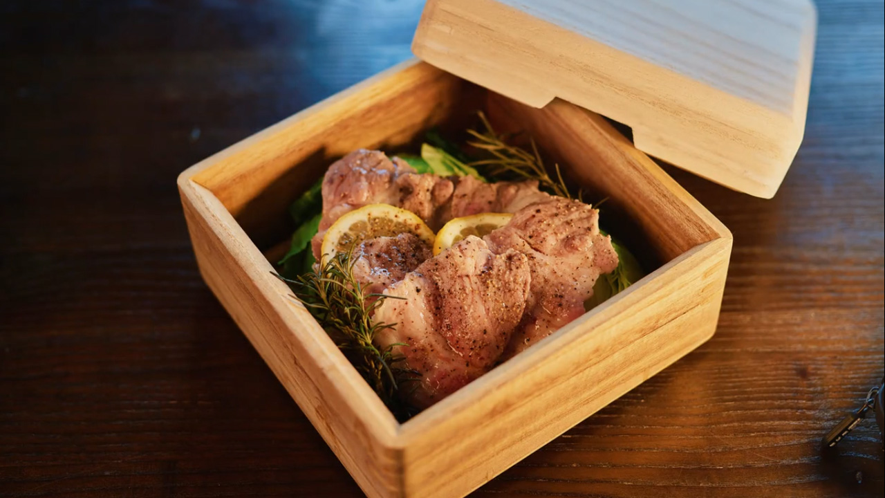 You can cook seasoned meat in the steamer