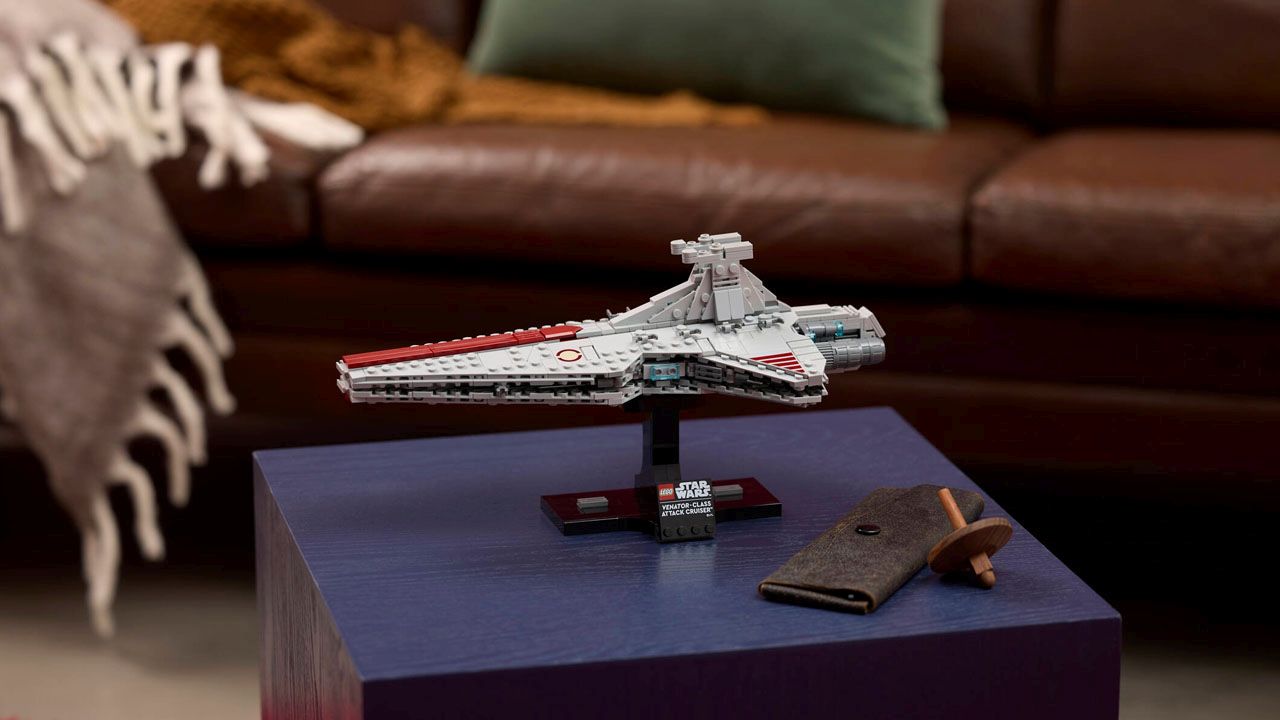LEGO New Star Wars Sets - Venator-Class Attack Cruiser