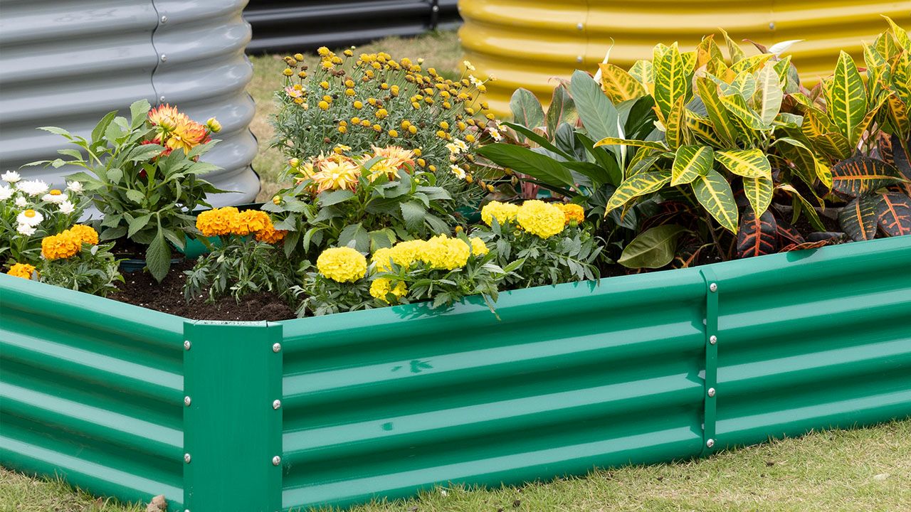 LandGuard Garden Galvanized Raised Beds - 1