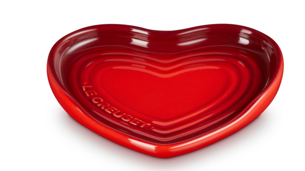 Le Creuset Heart-Shaped Spoon Rest