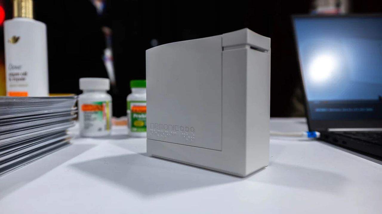 Mangoslab’s Nemonic Dot Device