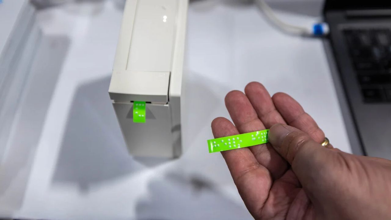 Mangoslab’s Nemonic Dot Device