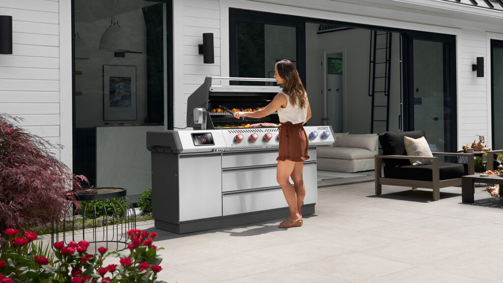 Napoleon Launches Prestige Pro Grill With Touchscreen Controls and Lighted Burner Knobs Napoleon Launches New Prestige Pro Grills With Touchscreen Controls