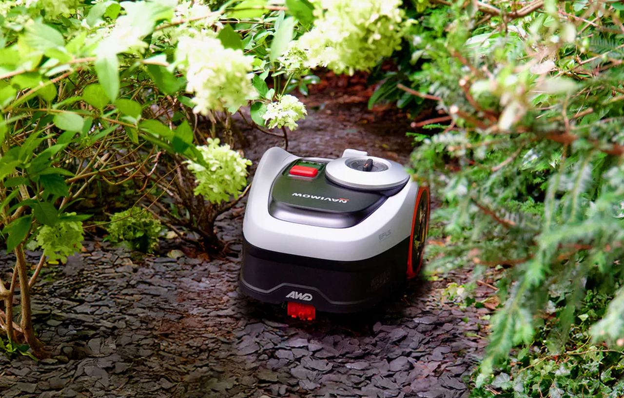Navimow i2 AWD Robotic Lawn Mower_1