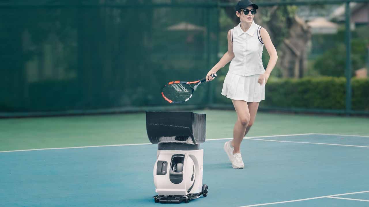 PONGBOT AI Tennis Machine