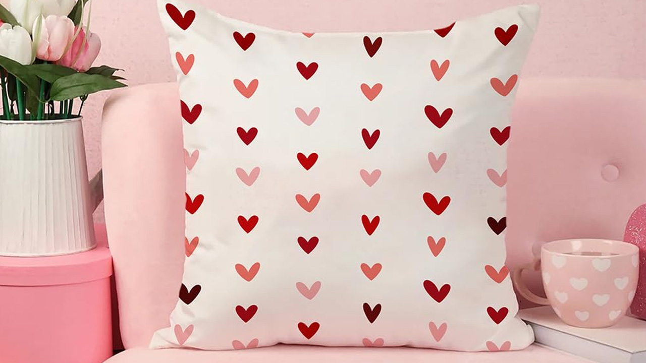 Pink red Hearts Pillow Covers