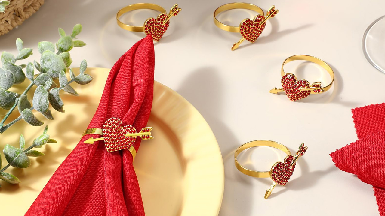 Red Napkins With 8 Rings Set