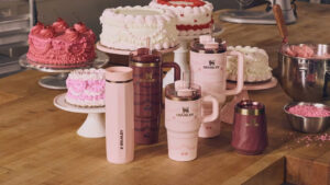 Stanley Unveils Cake-Inspired 2026 Valentine’s Day Collection and It’s Deliciously Gorgeous Stanley 2026 Valentine’s Day Collection (3)