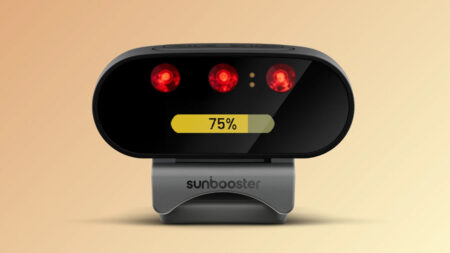 SunLED Clips to Your Laptop, Delivers Near-Infrared Light to Mimic Sunlight Indoors