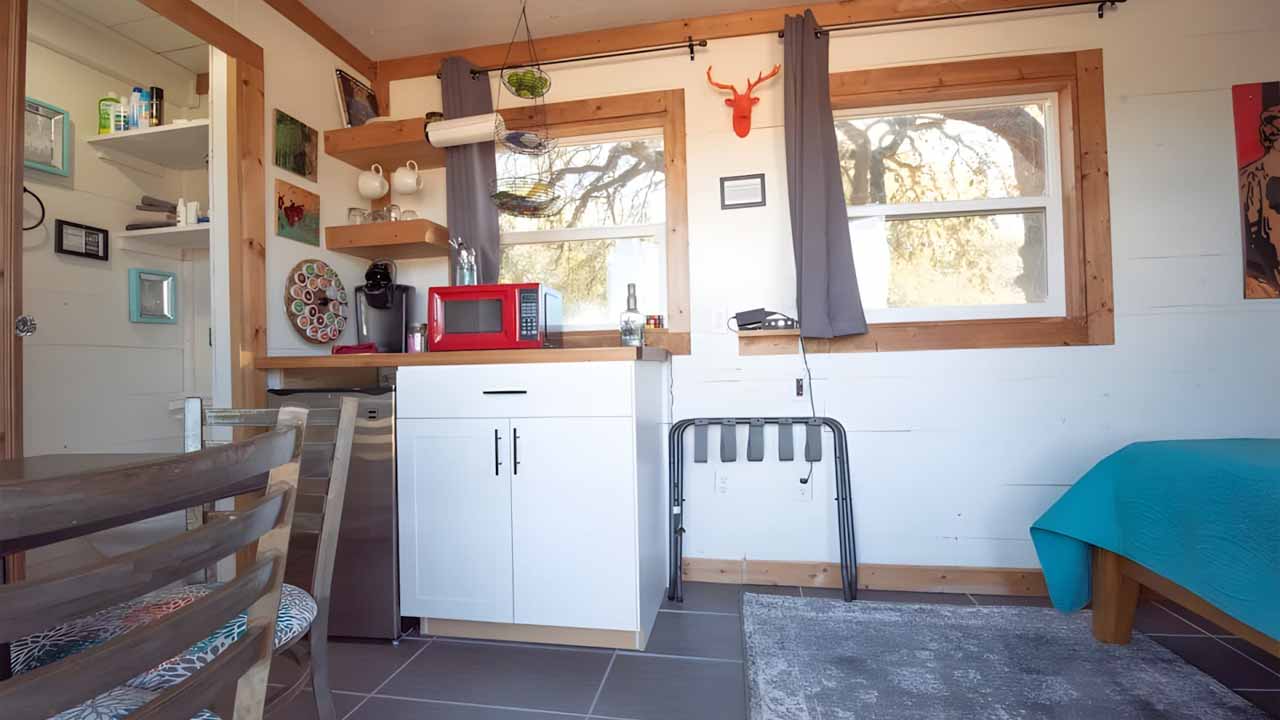 Teeny Tiny Haus kitchen