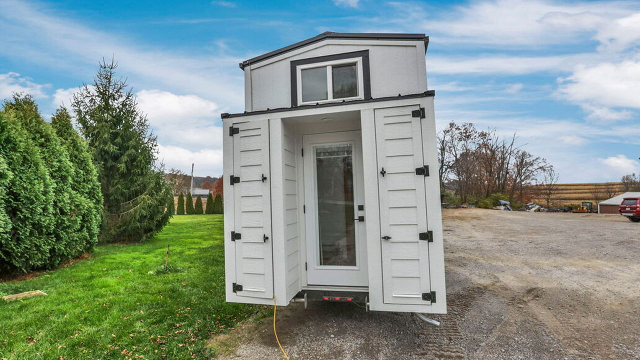 Tiny Tiny House on wheels