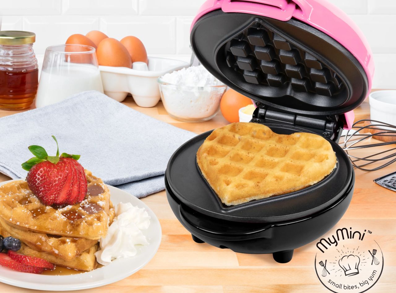Walmart MyMini Heart Waffle Maker_3
