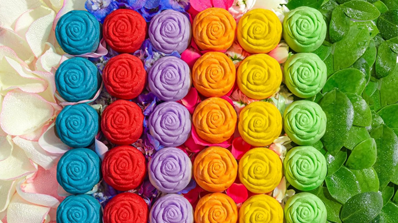 Rose-Shaped Bath Bombs