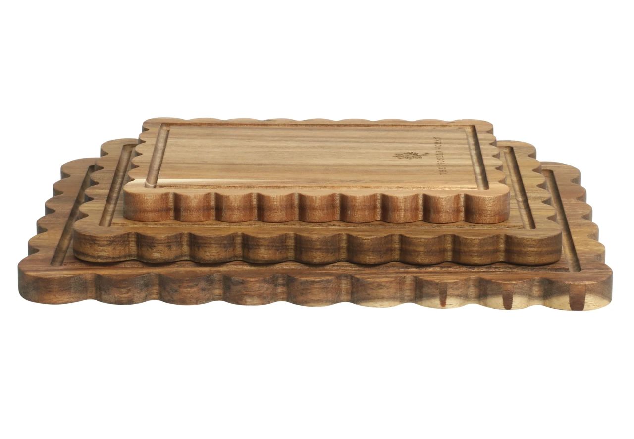 Acacia Wood Scalloped Cutting Boards