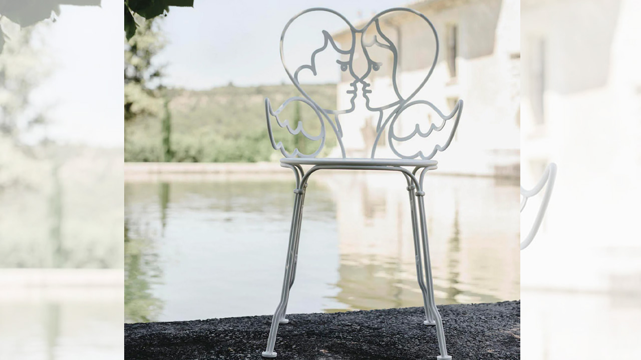 Ange Metal Chair for Indoor and Outdoor Spaces