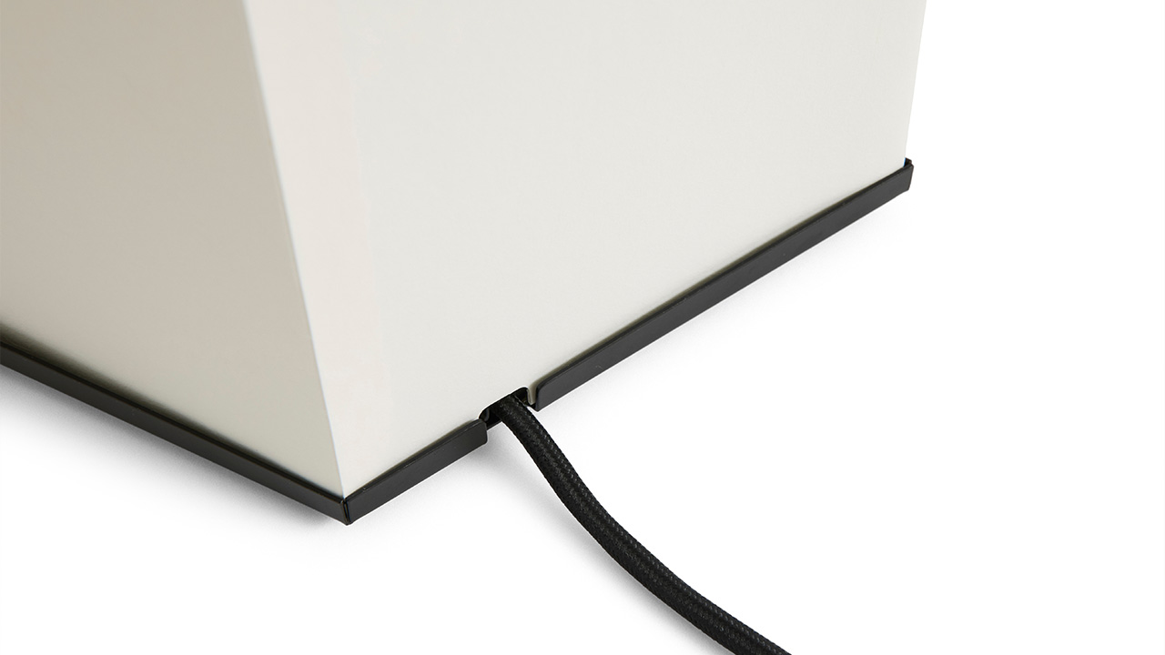 Aplat Table Lamp Stands Out in HAY’s 2026 Spring Collection