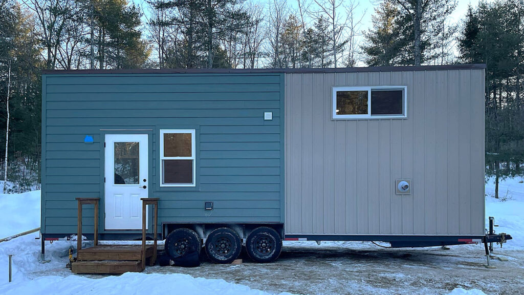 Hemlock Tiny House Blends Rustic Charm With Modern Amenities Backcountry Tiny Homes_Hemlock Tiny House
