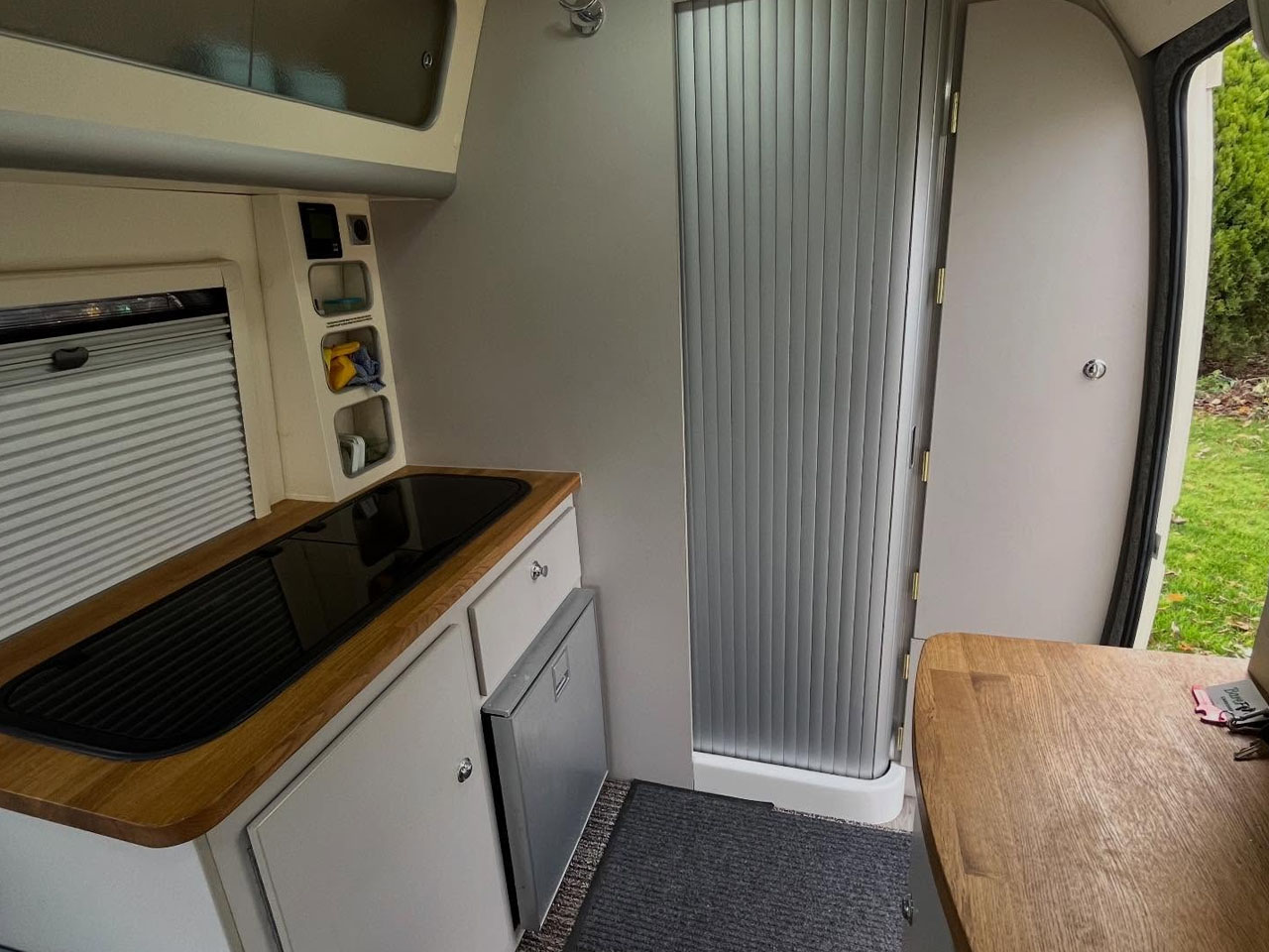 Bothy camper trailer entrance