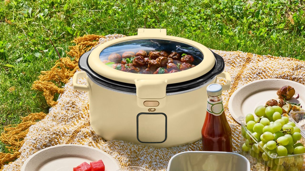 Beautiful by Drew Barrymore Buttercream kitchenware collection 1