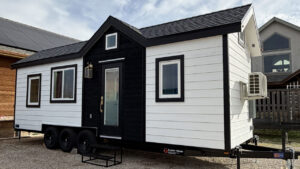 28 ft. Betty Tiny House is Designed for Modern Downsizers Betty tiny house on wheels