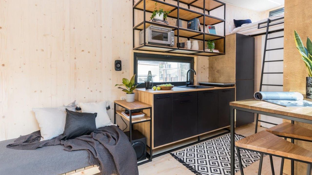 Dark Vader Tiny House - interior 3