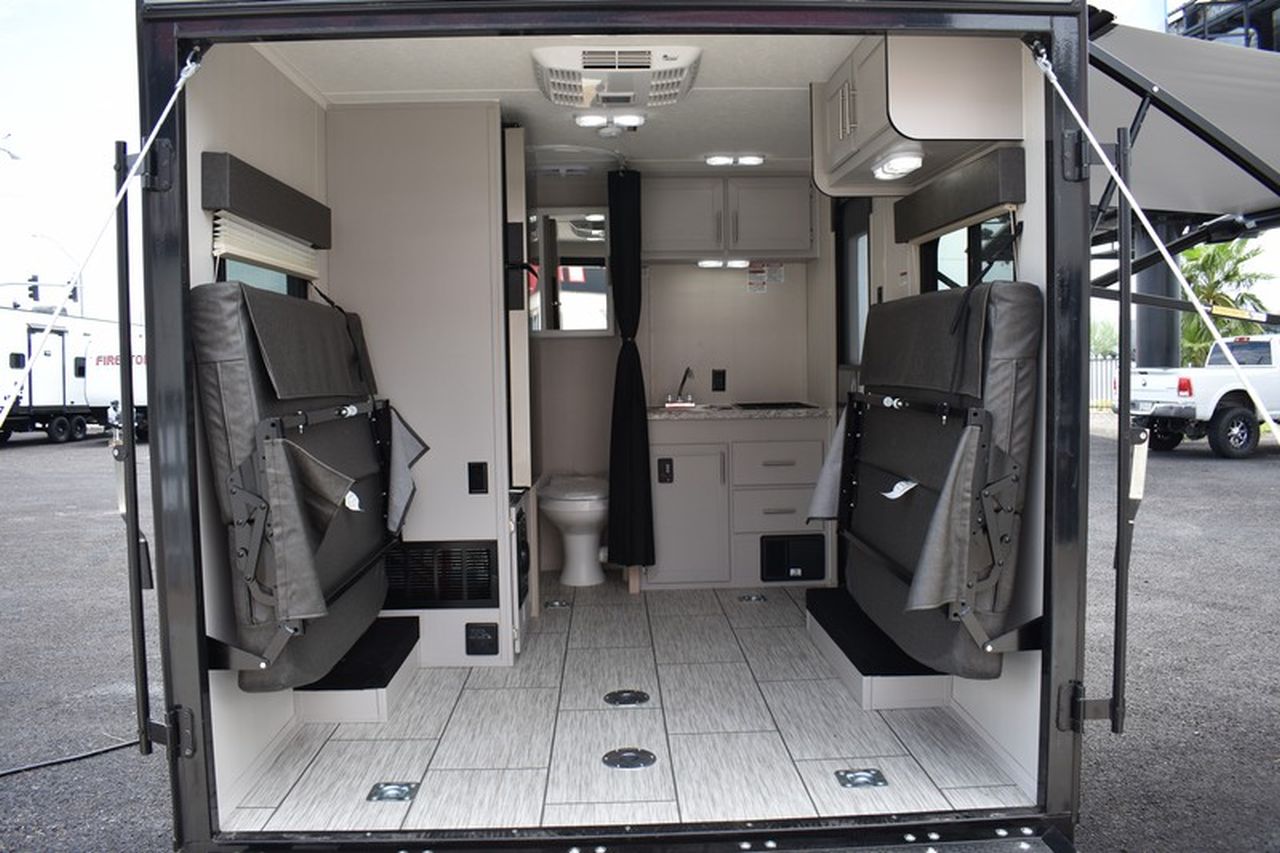 Dune Sport 10-Foot Mini Toy Hauler Comes With Bathroom