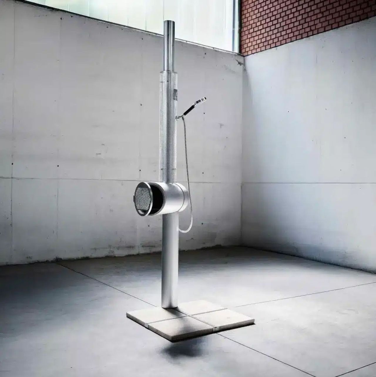 Feuerwasser Fire Shower With Built-in Wood Stove Heats Up Water in Just 3 Minutes