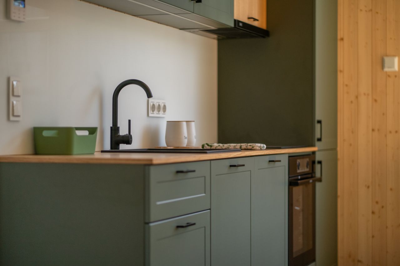 Kitchen of Evergreen Tiny House_1
