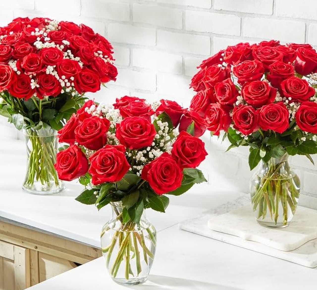 One Dozen Long Stemmed Red Roses with Glass Vase