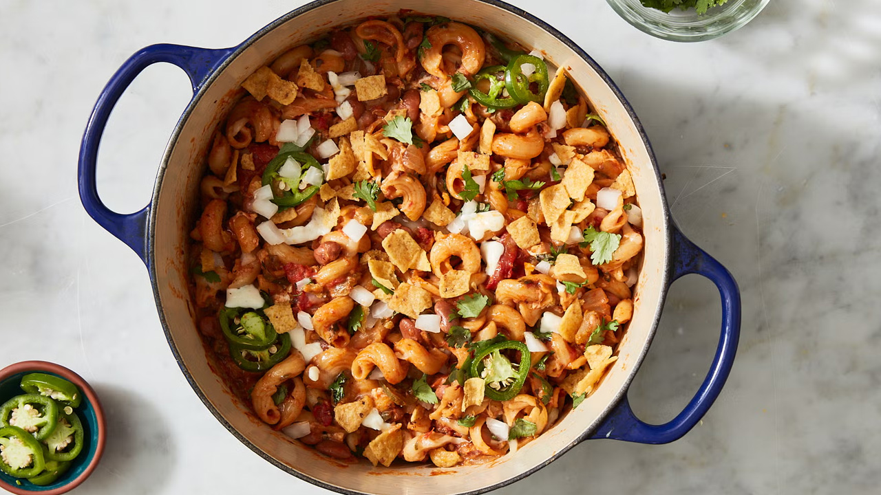 One-Pot Vegetarian Chili Mac