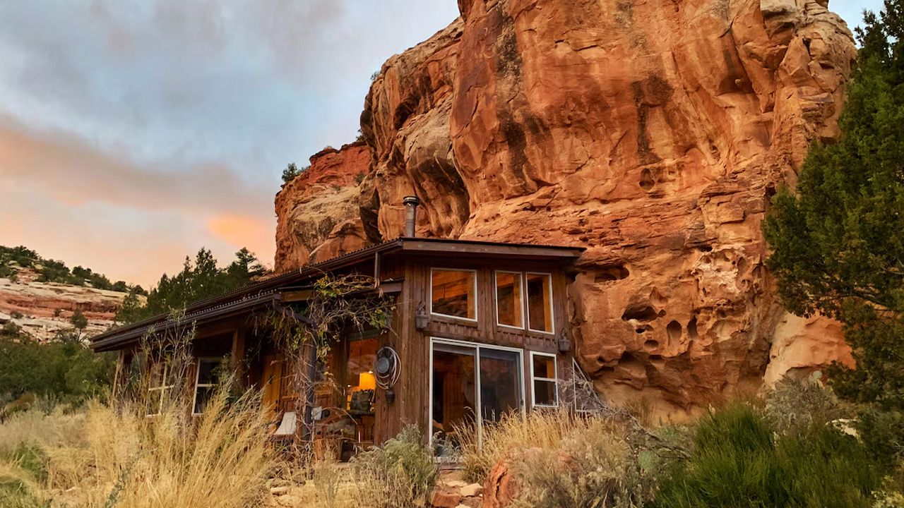 Romantic Airbnbs for Valentine's Day Getaway - Cliff House in Cortez, Colorado - 1