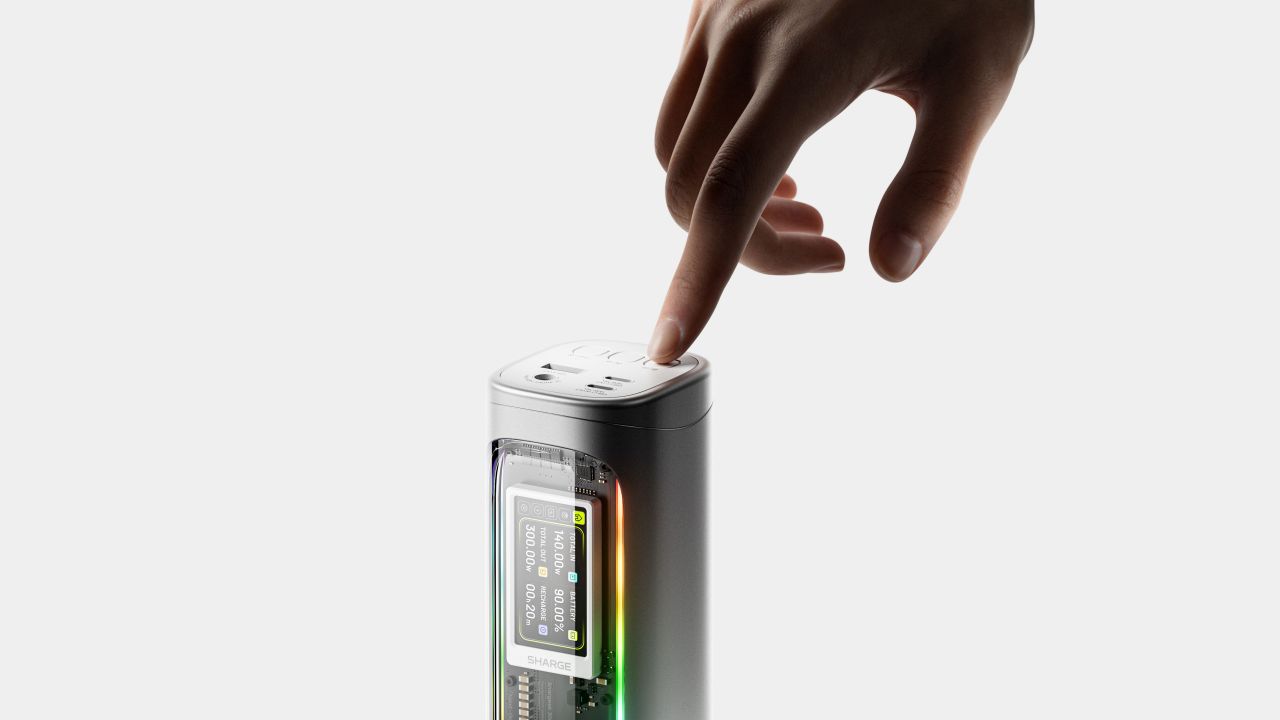 Shargeek 100 Power Bank Has 24,000mAh Battery With 300W Maximum Output