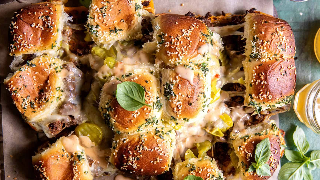 Pull Apart Cheeseburger Sliders