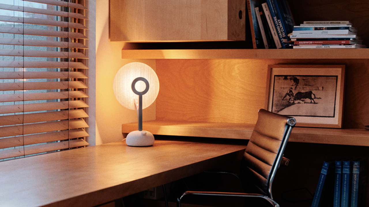 TL-1 table lamp