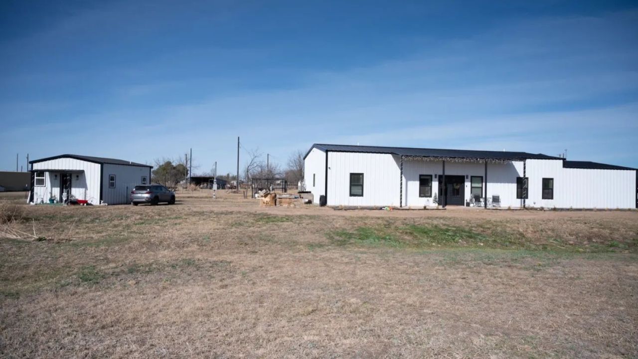 Texas Woman Yelithza Heidecker and Her Husband Completes Tiny Home for Her Mom for $33K