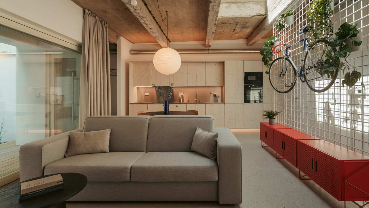 The living space doesn't look cluttered despite the small footprint