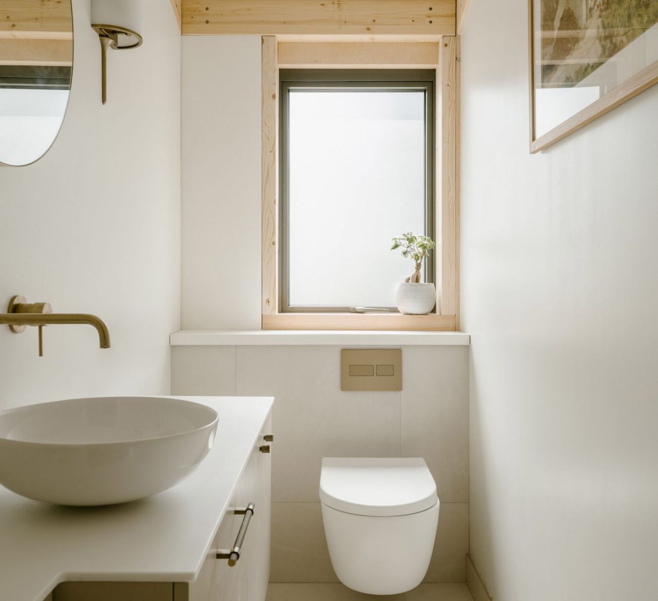 TiggColl Builds Easy to Access and Maintain Float House on Grand Union Canal, London