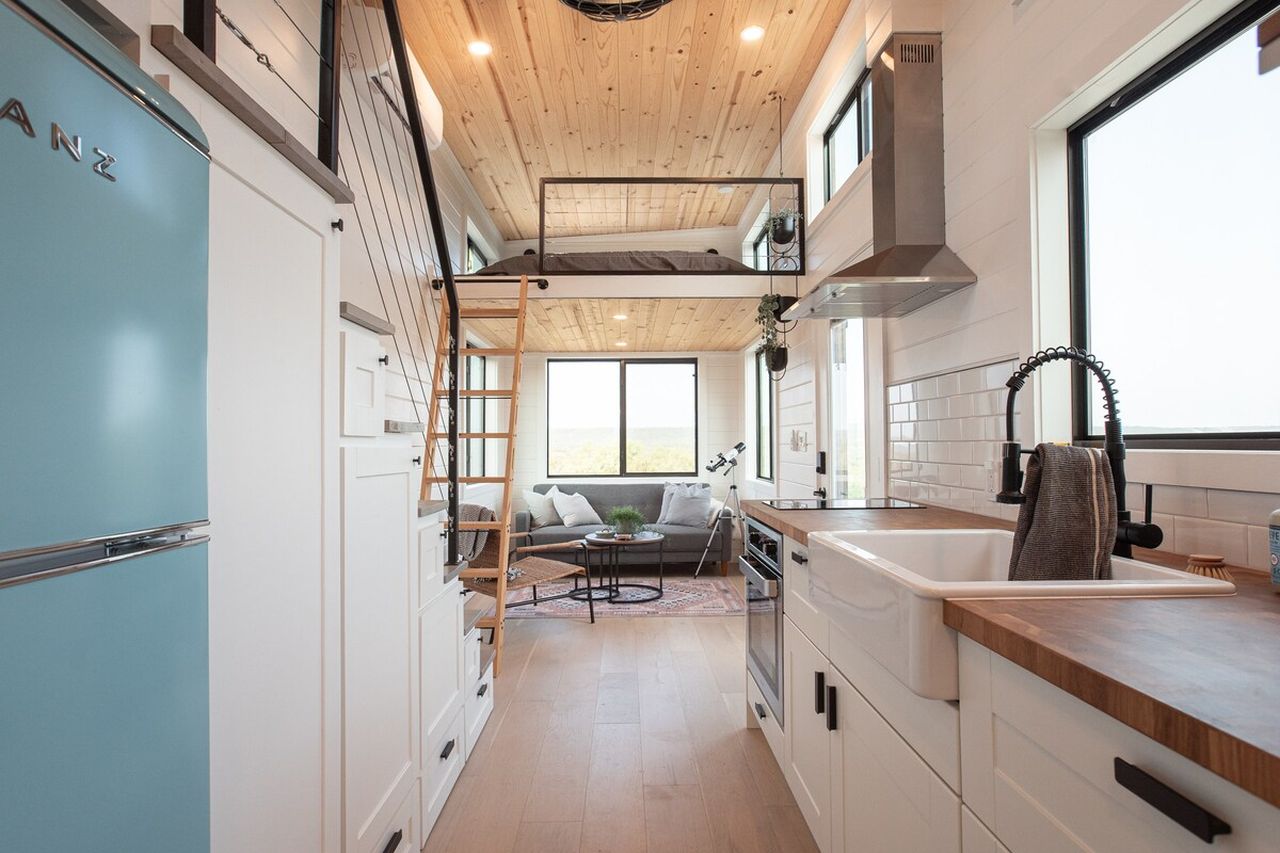 Tranquil Tiny House_Kitchen (2)