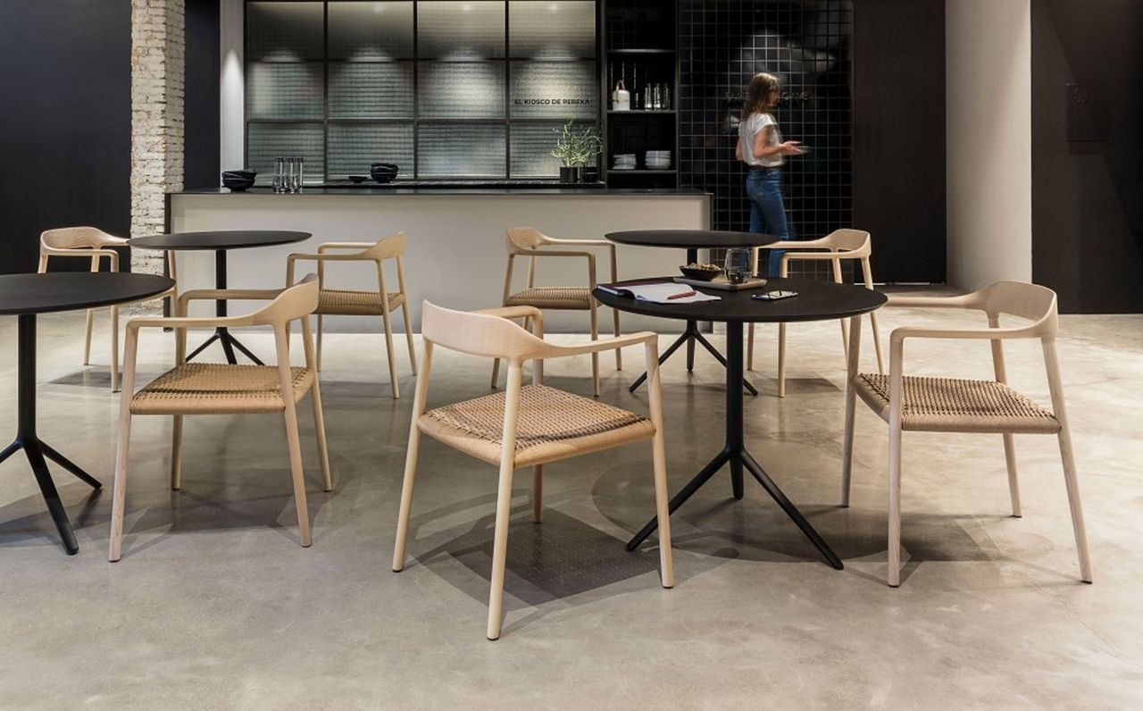 Triada Lift Tables are Crafted from Die-Cast Aluminum