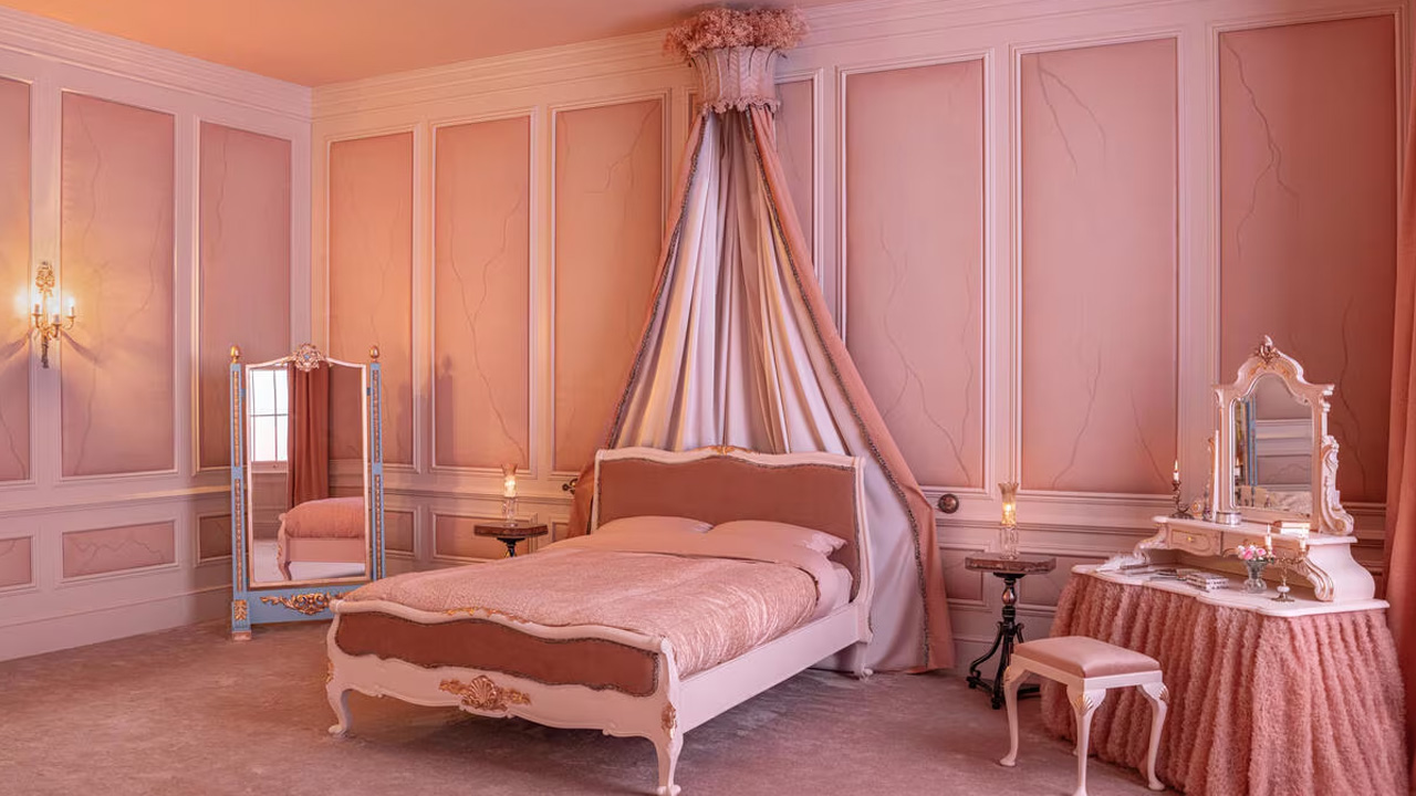 Wuthering Heights Cathy's Bedroom - an Airbnb Exclusive Experience (5)