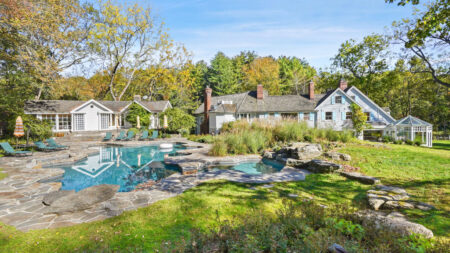 $5M Drew Barrymore New York Estate - exterior