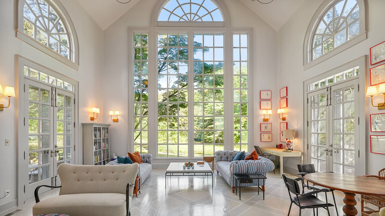 $5M Drew Barrymore New York Estate - great room