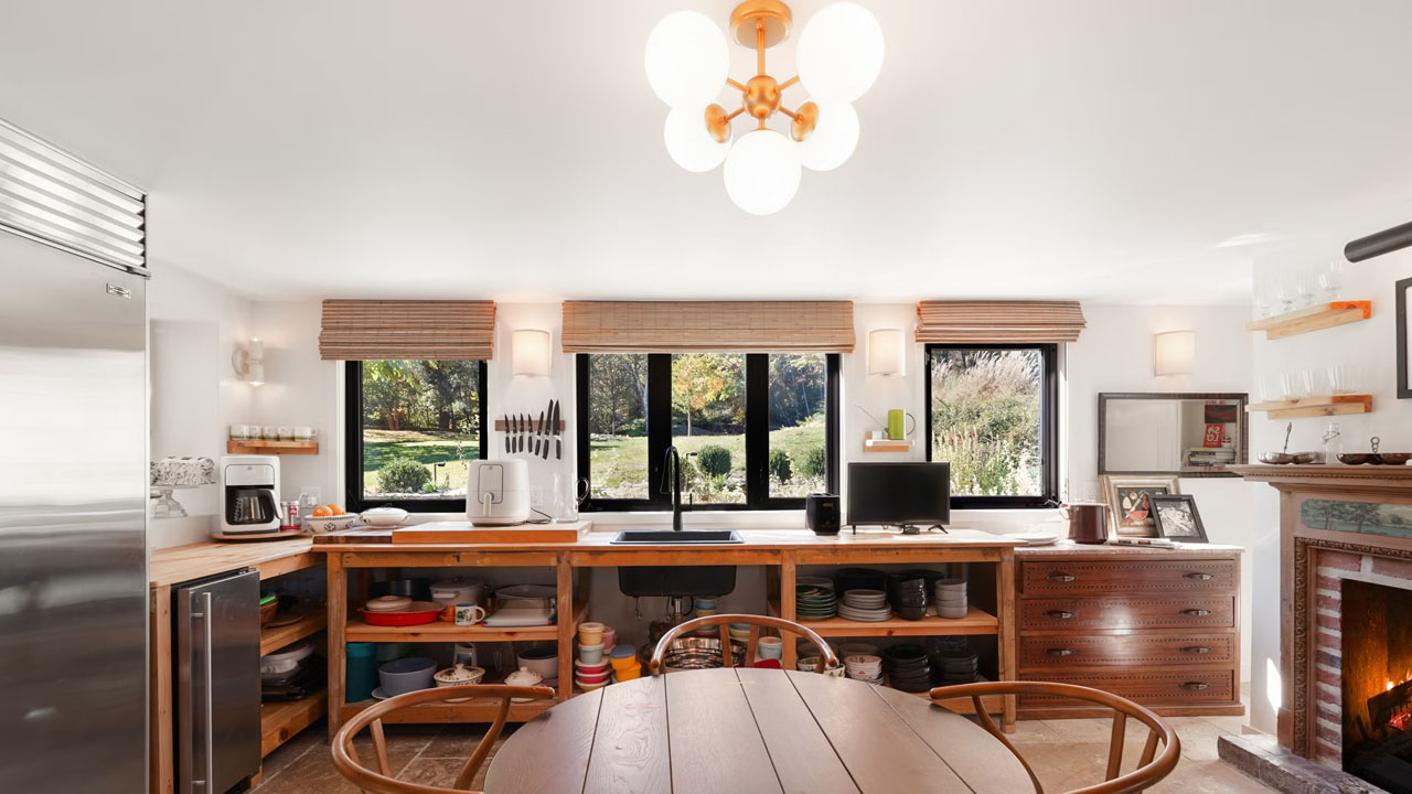 $5M Drew Barrymore New York Estate - kitchen